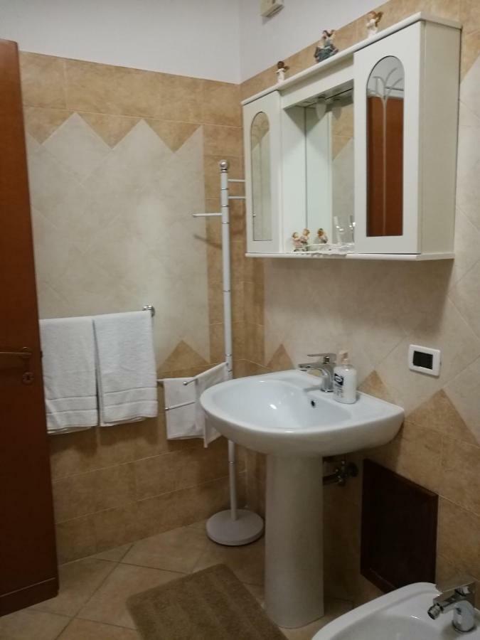 Hotel Camera Privata Pomezia Zewnętrze zdjęcie