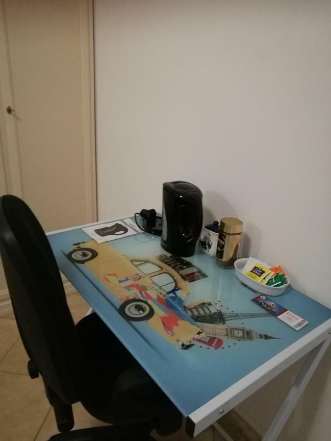 Hotel Camera Privata Pomezia Zewnętrze zdjęcie