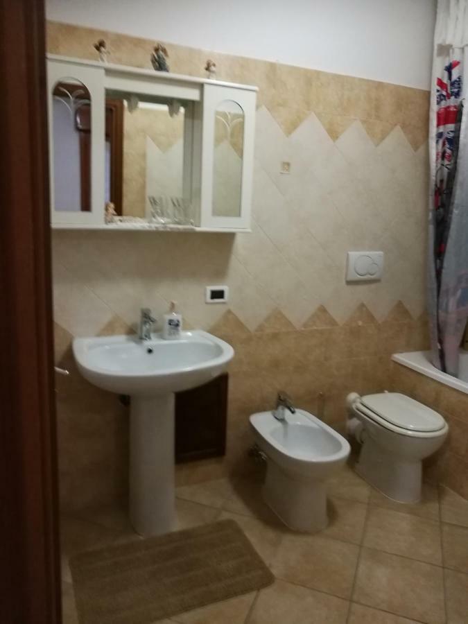 Hotel Camera Privata Pomezia Zewnętrze zdjęcie