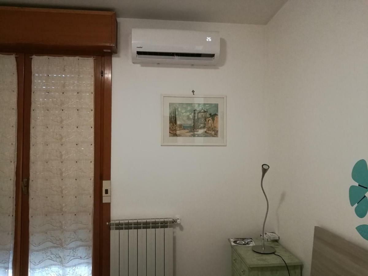 Hotel Camera Privata Pomezia Zewnętrze zdjęcie